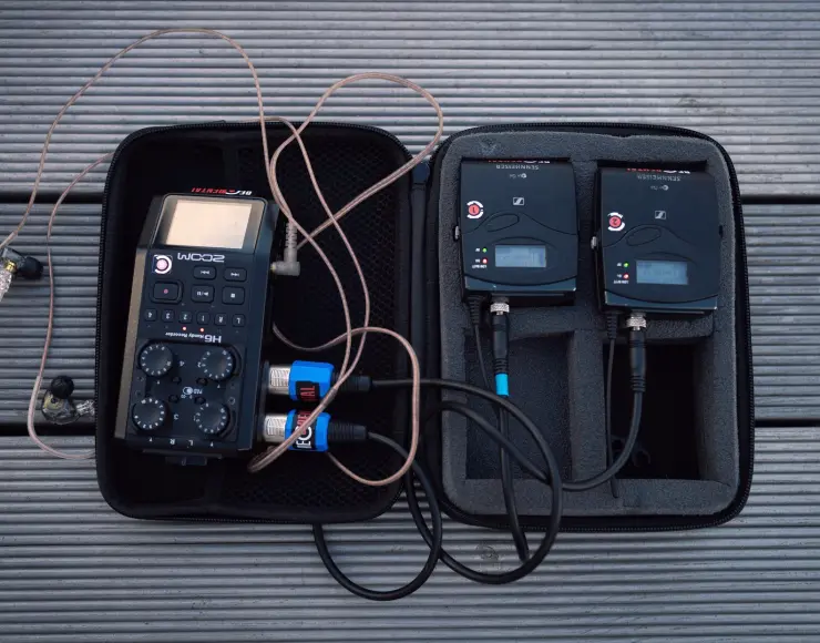 Portable deck in a flight case